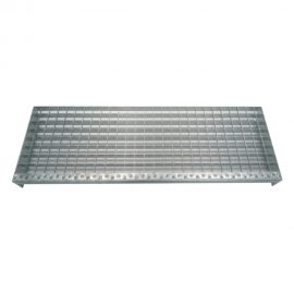 Standard stair tread - 900x305mm - 30/2